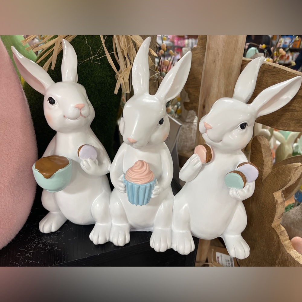 Easter Bunny 🐰Trio With Macarons & Cupcake Resin Tabletop Decor NWT